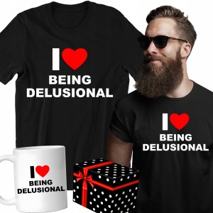 ZESTAW KOSZULKA KUBEK LOVE BEING DELUSIONAL PREZENT URODZINY ŚWIĘTA+PUDEŁKO
