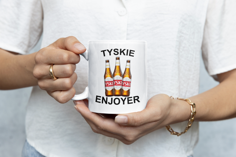 closeup-mockup-of-a-woman-holding-an-11-oz-coffee-mug-m35751.png