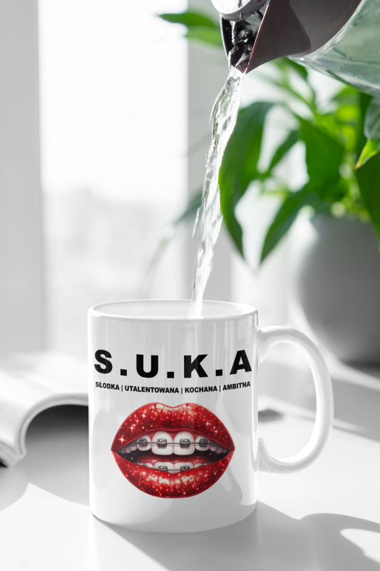 mockup-of-a-teapot-pouring-hot-water-in-an-11-oz-mug-405-el (1).png