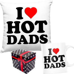 ZABAWNY ZESTAW PREZENT PODUSZKA + KUBEK I LOVE HOT DADS + PUDEŁKO